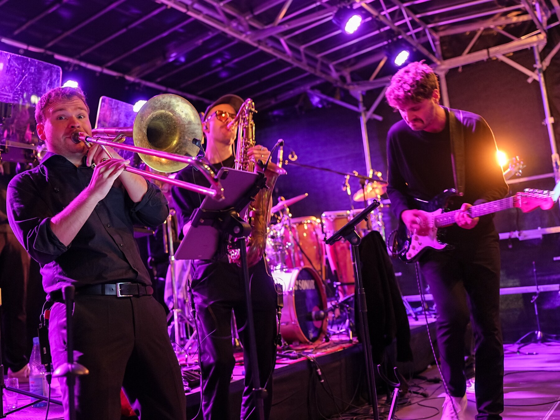 Saturday Funk Fever live auf der Bühne